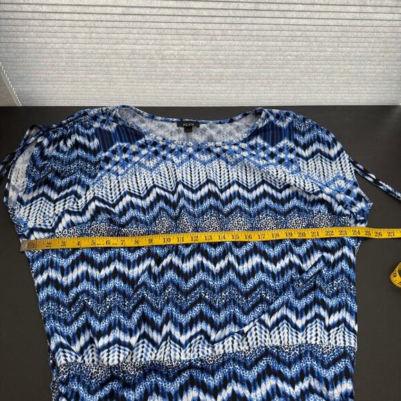 Alyx Blue Short Sleeve Cold Shoulder Geometric Pattern Pullover Blouse Size 1X - Picture 7 of 8